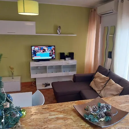 Huge 3 Bedrooms Balcony Flat For 8 Pax Lejlighed