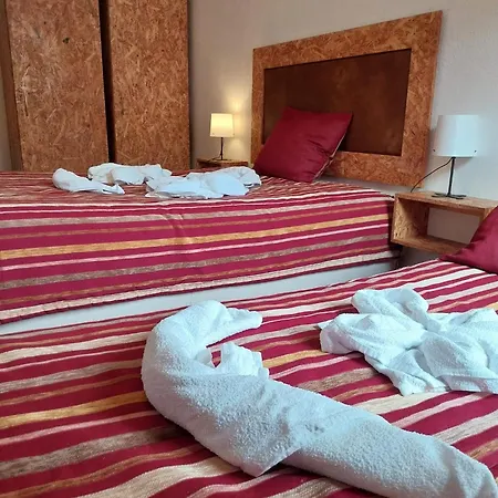 Huge 3 Bedrooms Balcony Flat For 8 Pax Seia