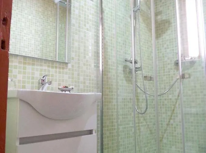 Huge 3 Bedrooms Balcony Flat For 8 Pax * Seia