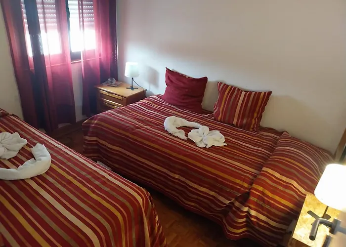 Huge 3 Bedrooms Balcony Flat For 8 Pax セイア