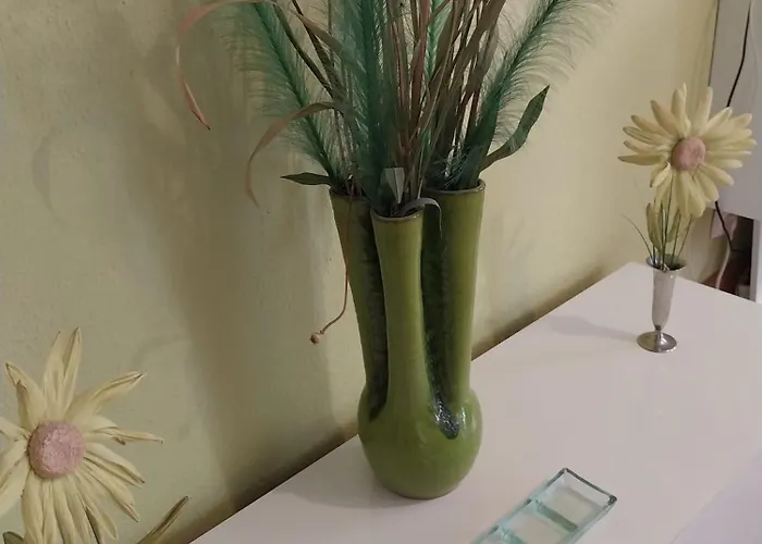 Huge 3 Bedrooms Balcony Flat For 8 Pax * Seia