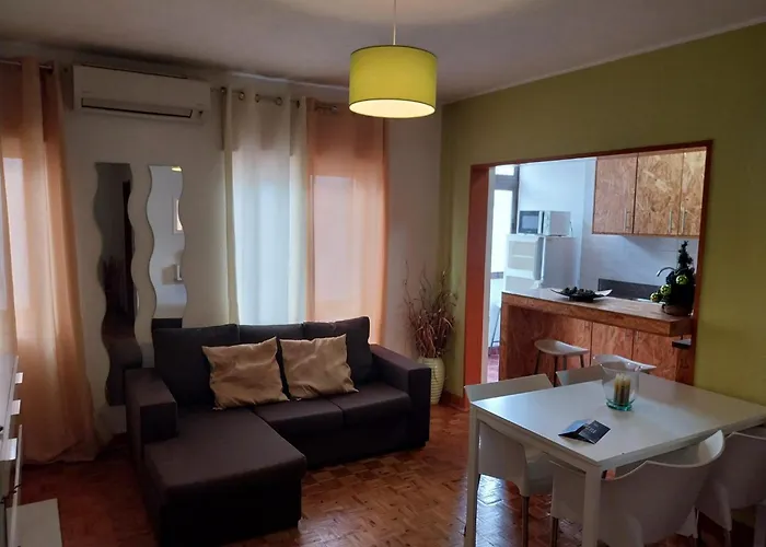 Apartment Huge 3 Bedrooms Balcony Flat For 8 Pax Seia